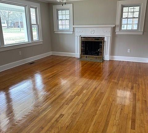 3rd image of 723 N 12th St