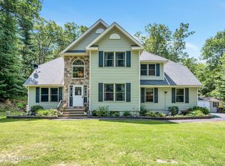 3815 Foxborough Ct, Stroudsburg, PA 18360