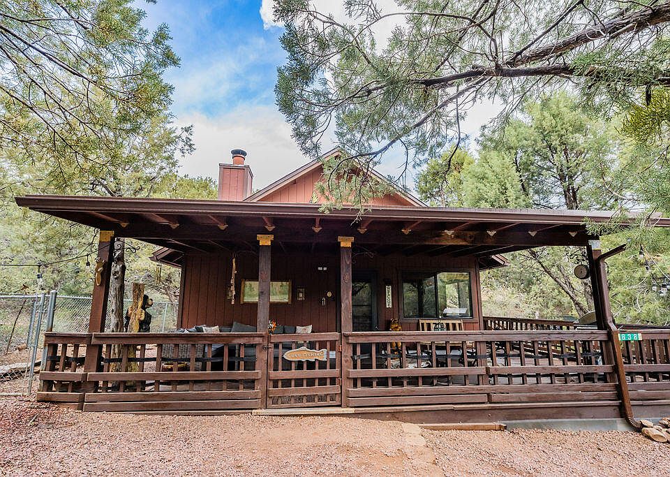 1st image of 838 S Palomino Way