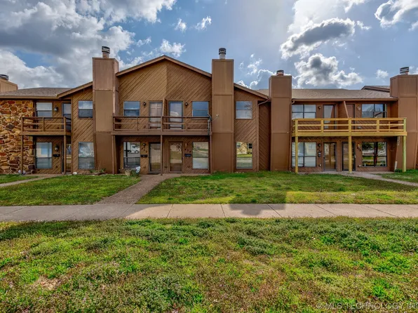 424 S Shawnee Ave #1, Bartlesville, OK 74003