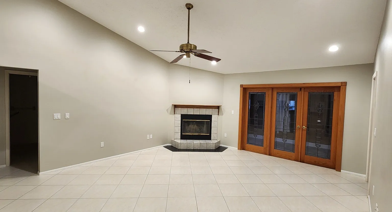 3 bed, 1631 sqft, $2,850 — Photo 4