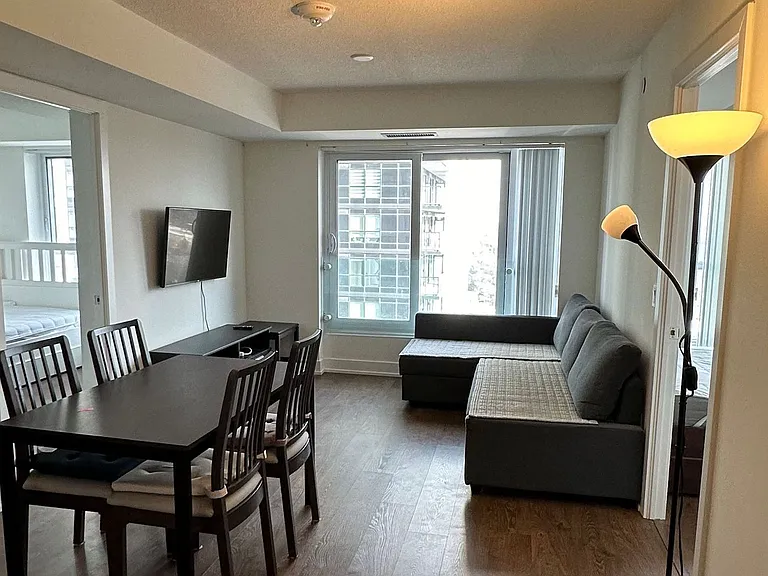7 Mabelle Ave #2607 — Photo 1