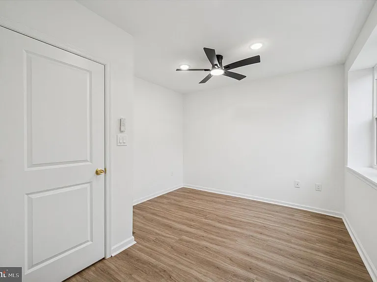 2553 S Dewey St #1 — Photo 8