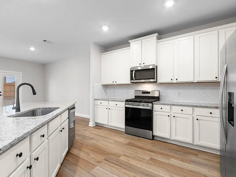1111 Campside Dr — Photo 4