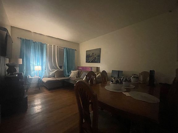 4th image of 161 W 20th St APT 2