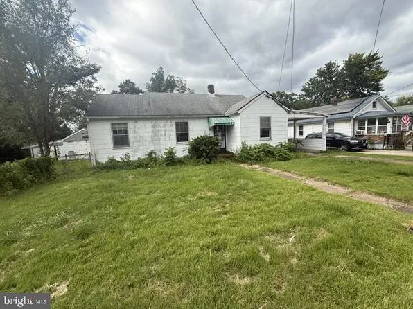 404 Maple Ln NW, Glen Burnie, MD 21061