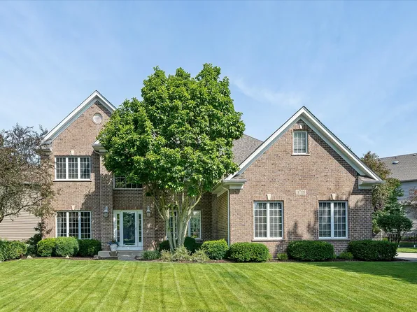 3703 Bluejay Ln, Naperville, IL 60564