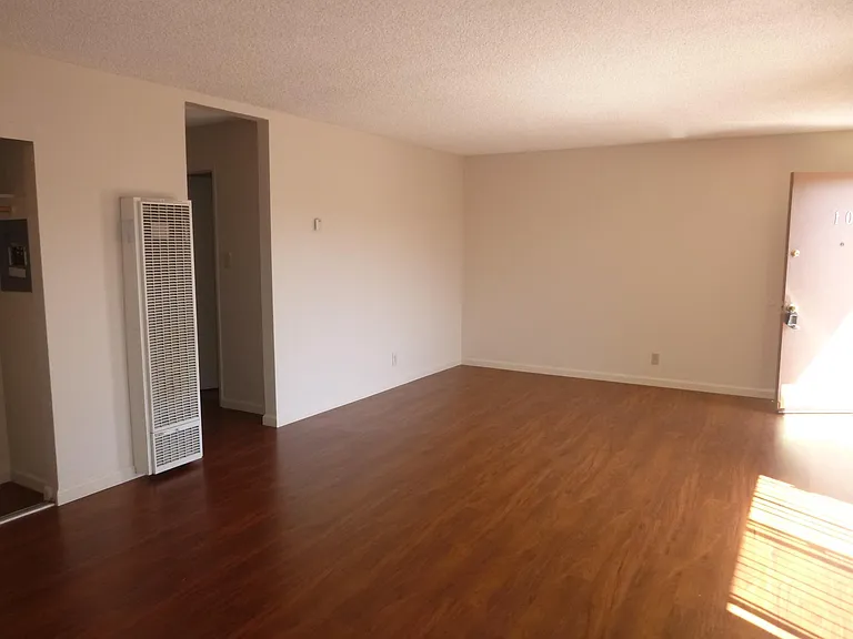 624 Enos Way #8 — Photo 9