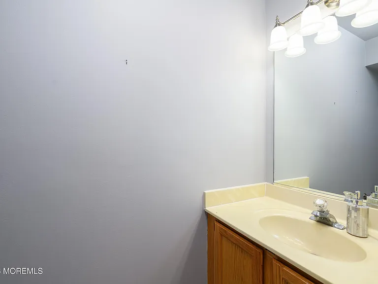 75 McKinley Dr — Photo 28