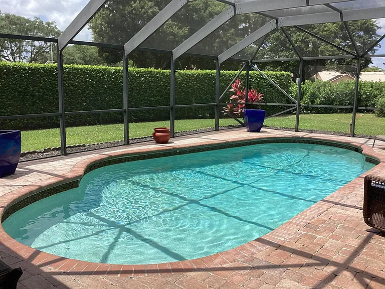 10496 Augusta Ct — Photo 2