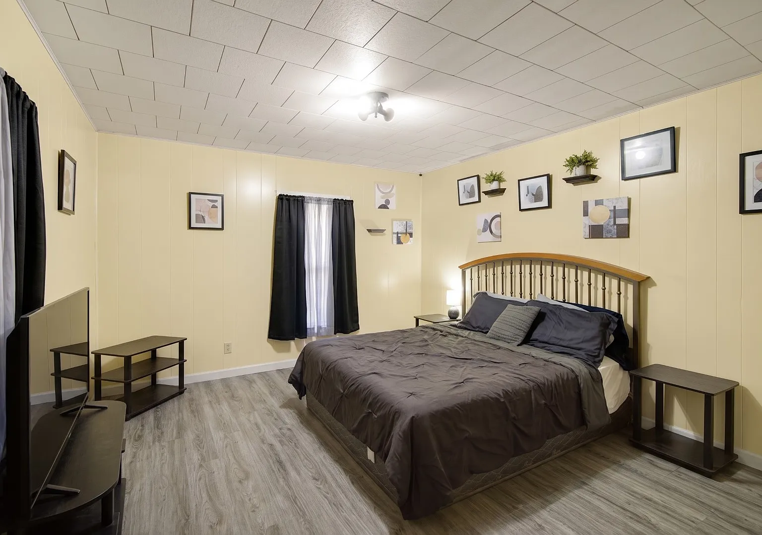 3 bed, 1100 sqft, $1,150 — Photo 2
