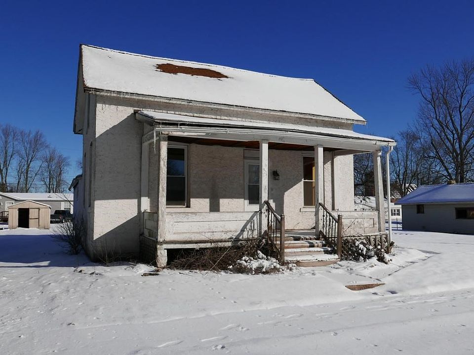 2nd image of 148 Cedar St