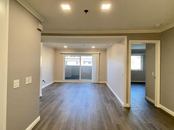 3rd image of 24410 Crenshaw Blvd Unit 231