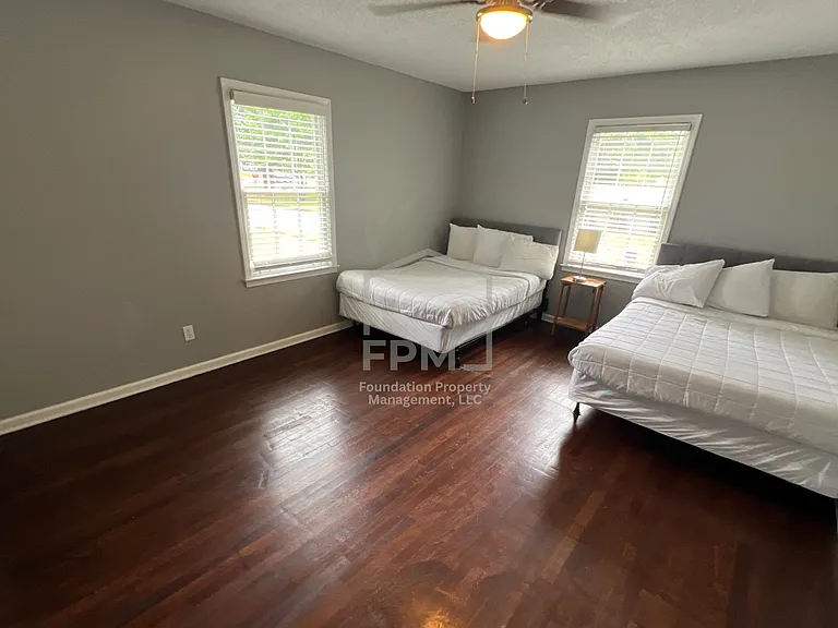 6236 Haddington Dr — Photo 13