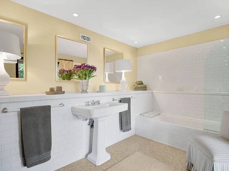 6955 La Presa Dr — Photo 18