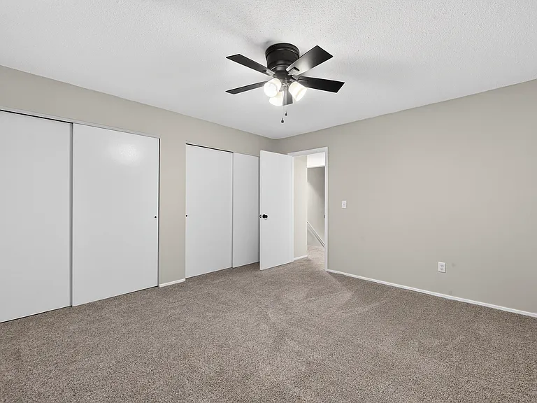 2387 Charlemagne Dr — Photo 11