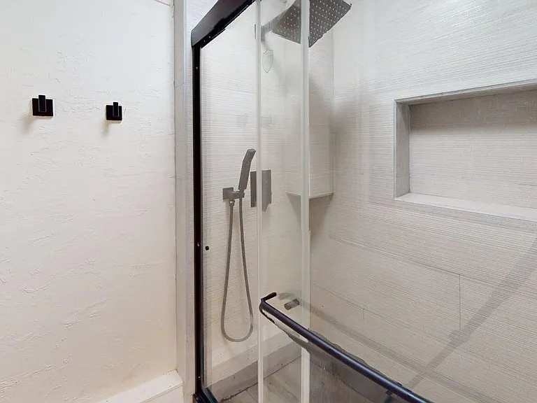 225 Ellis St #4 — Photo 7