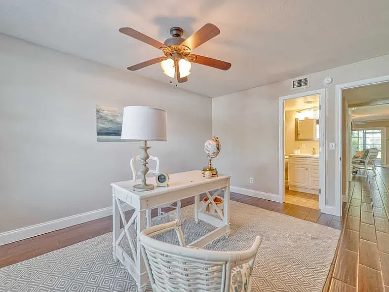 4326 Plaza Gate Ln S — Photo 11