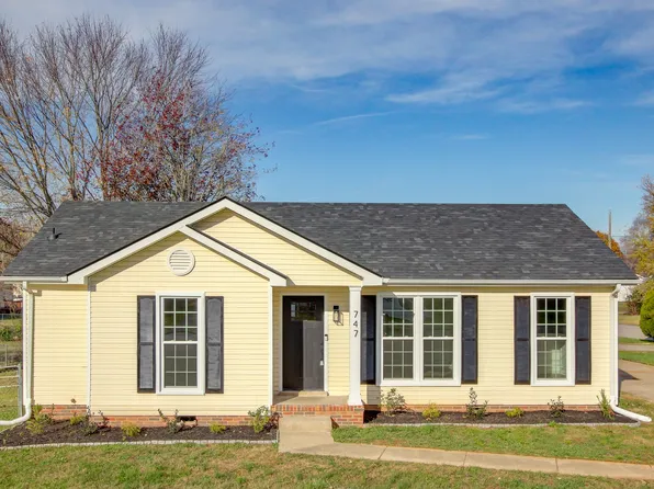 747 Shelton Cir, Clarksville, TN 37042