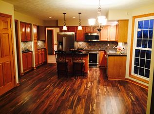 420 Eastwind Cir NW, North Canton, OH 44720