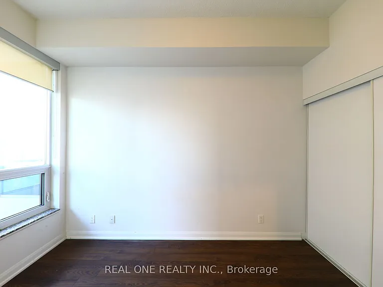500 Sherbourne St #506 — Photo 12