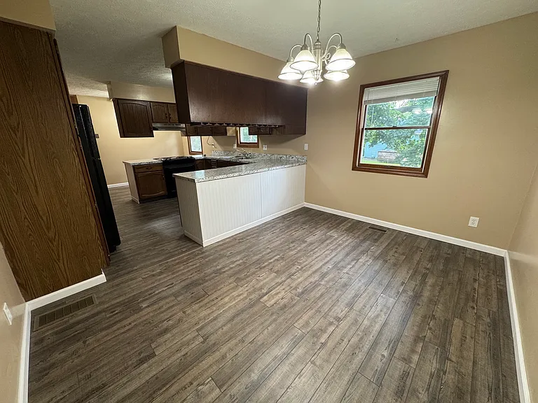 3136 Don Dr — Photo 5