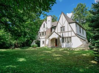4037 Victory Pkwy, Cincinnati, OH 45229