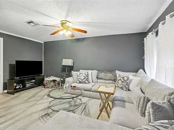 5th image of 5013 Radcliff St