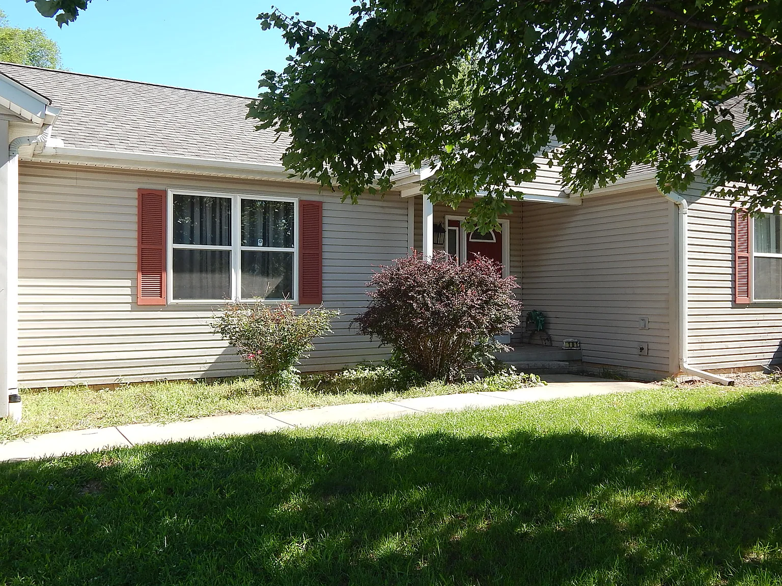 101 Canary Dr photo 1