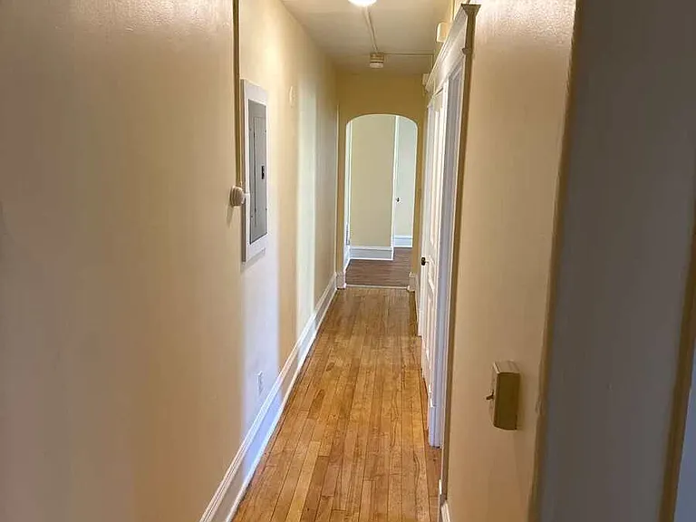 10 Isham St #2 — Photo 7