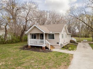 13319 Spring St, Grandview, MO 64030