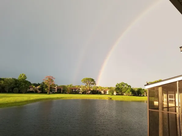 7845 La Sierra Ct, Jacksonville, FL 32256