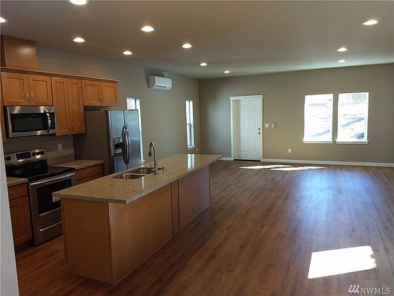 2nd image of 8051 S Thompson Ave