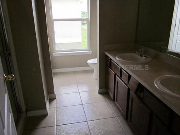 5th image of 1976 Estancia Cir