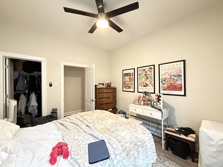 854 W George St #4 — Photo 16