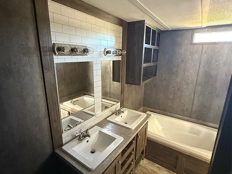 239 Road 5027 — Photo 15