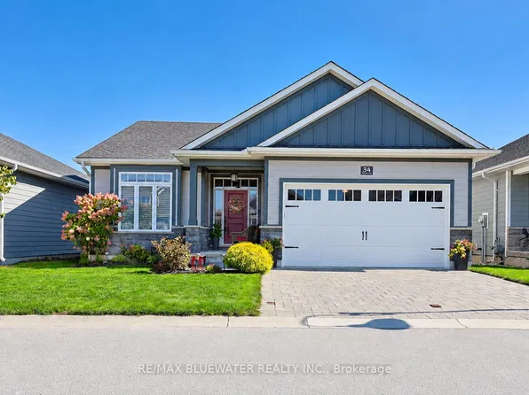 34 Sunrise Ln, Lambton Shores, ON N0M 1T0