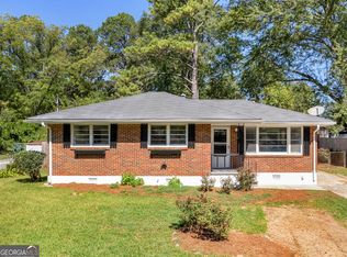 1088 Lloyd Dr, Forest Park, GA
