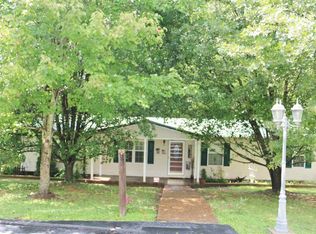 32 N Gillock Rd, Glasgow, KY 42141