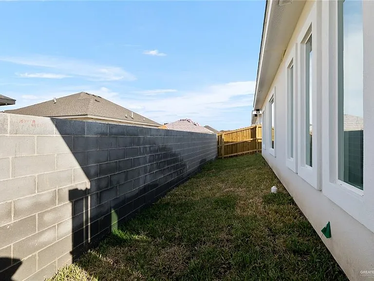 1007 N Woodson Ave #1 — Photo 9