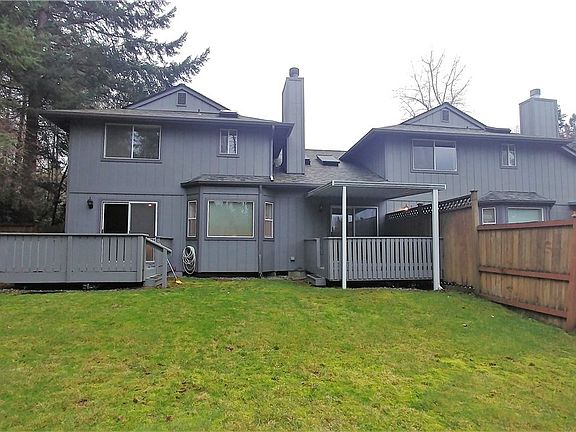 2nd image of 719 721 Shannon St