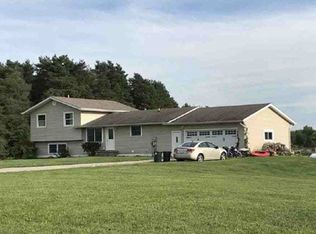 2150 E Blackmore Rd, Mayville, MI 48744