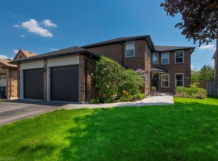 77 Leander St, Brampton, ON L6S3N5