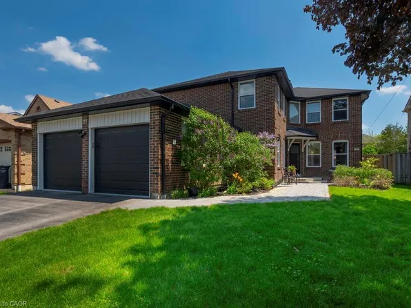 77 Leander St, Brampton, ON L6S 3N5