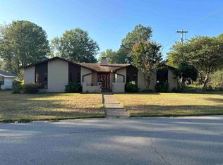 11 Colonial Dr, Conway, AR 72034