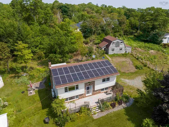 7 Circle Dr, Lake Echo, NS B3E 1C8