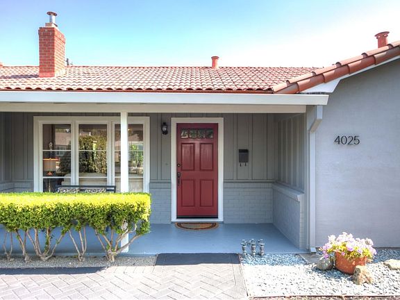 4th image of 4025 Sutherland Dr