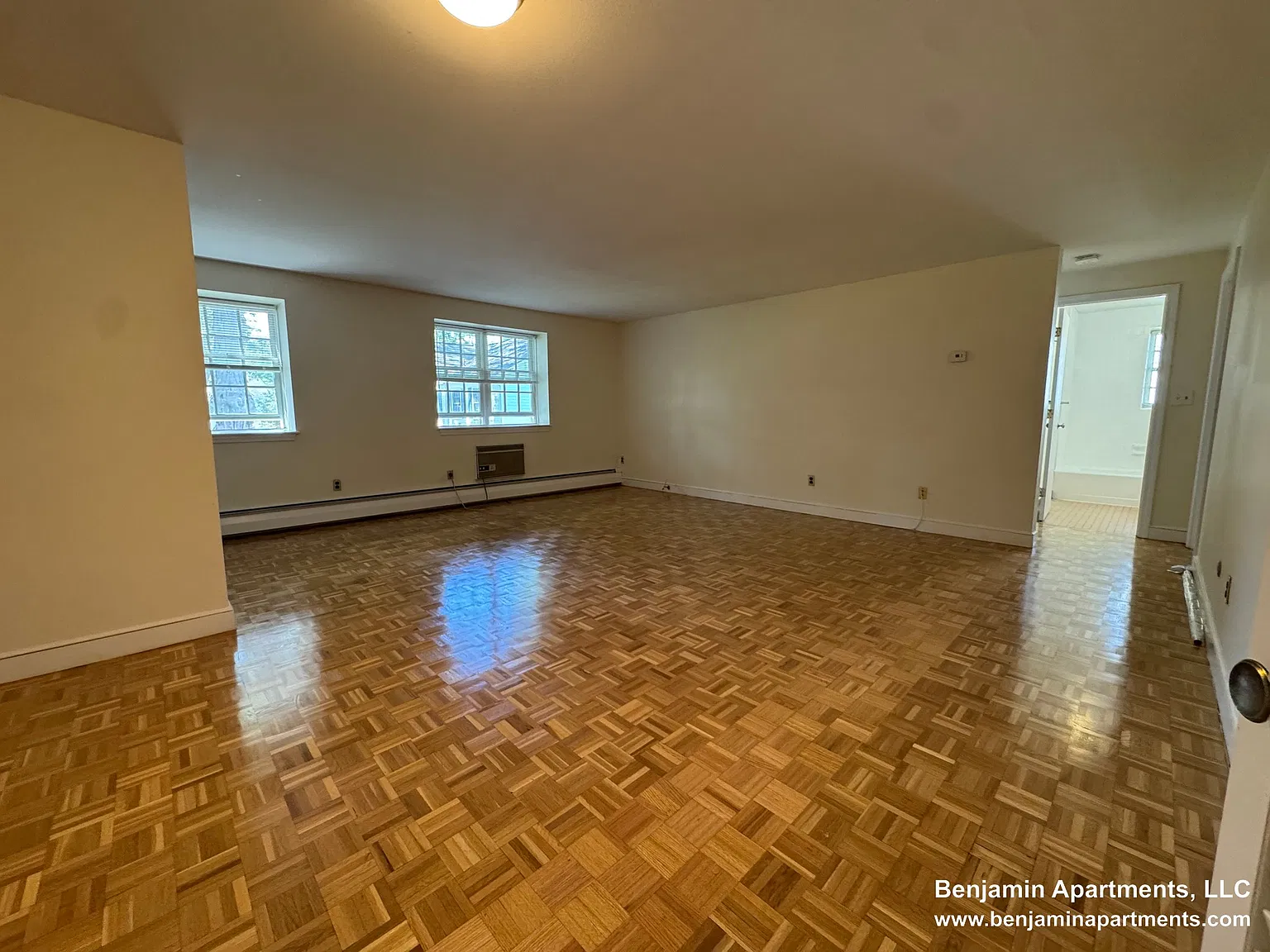 34 Worthen Rd — Photo 1