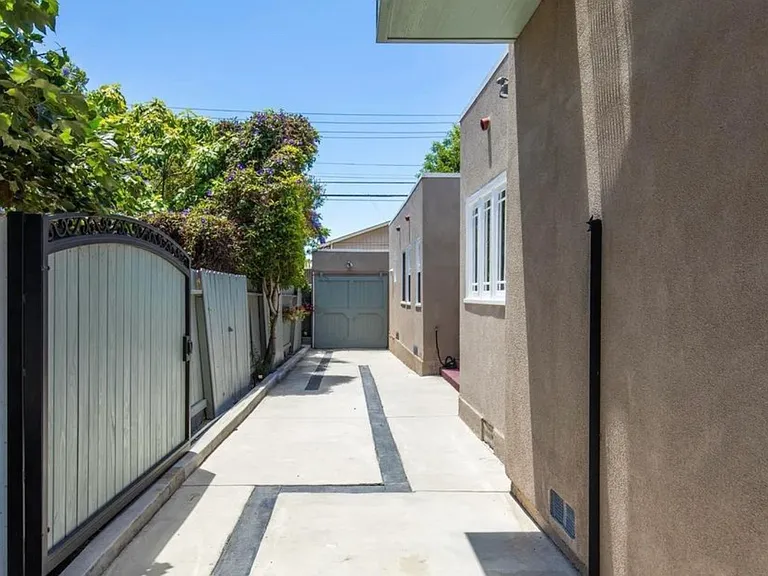3031 Kalmia St — Photo 24