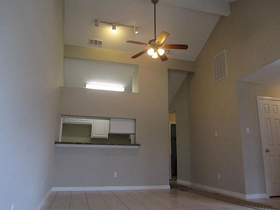  Wonderful Architectural Design in Living and Dining area.